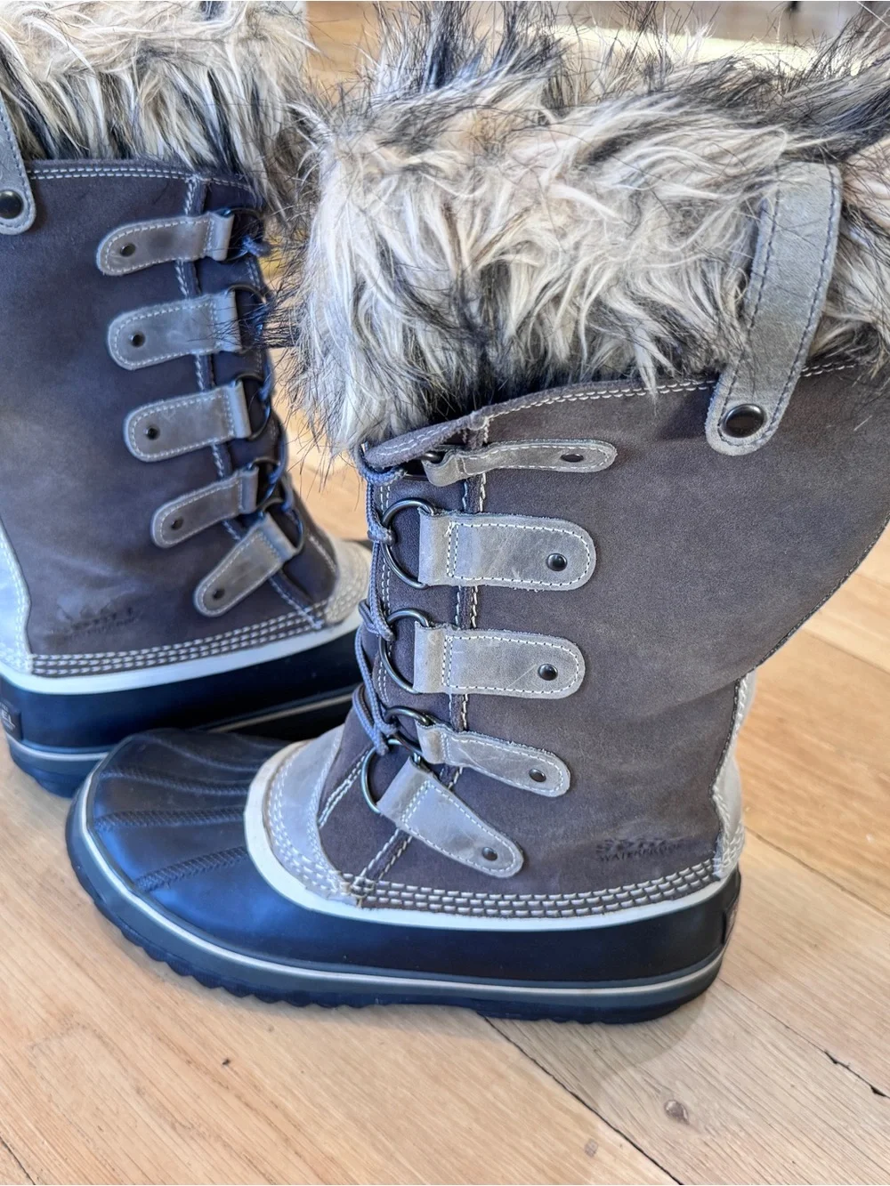 Sorel Brown & Gray Faux-Fur Lace-Up Winter Boots